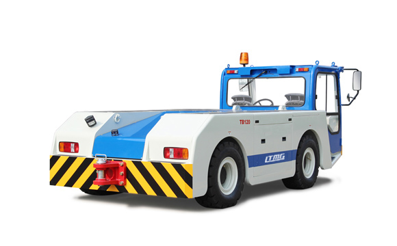 Big Diesel Aircraft Tow Tractor For Airport.jpg